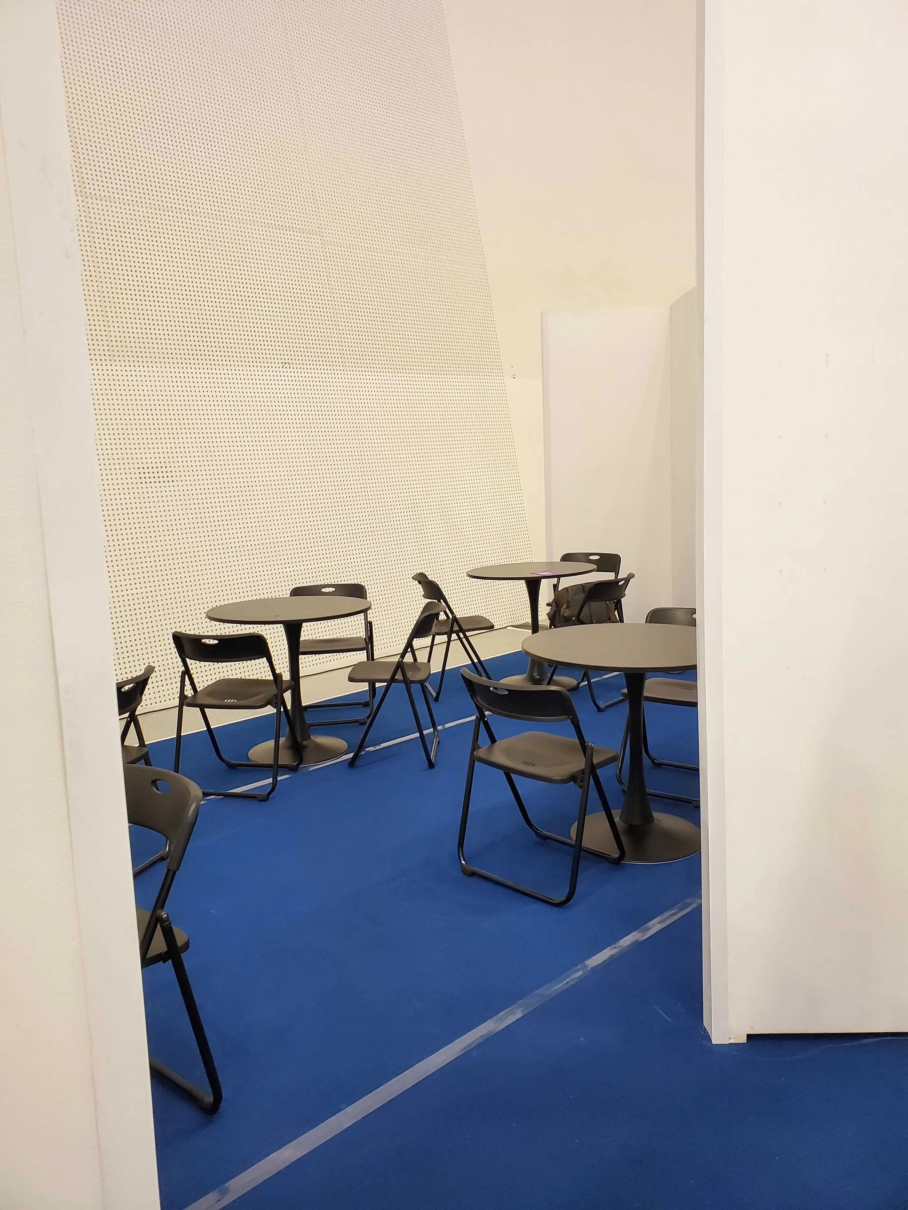 행사장 현장: 고객 인터뷰 공간